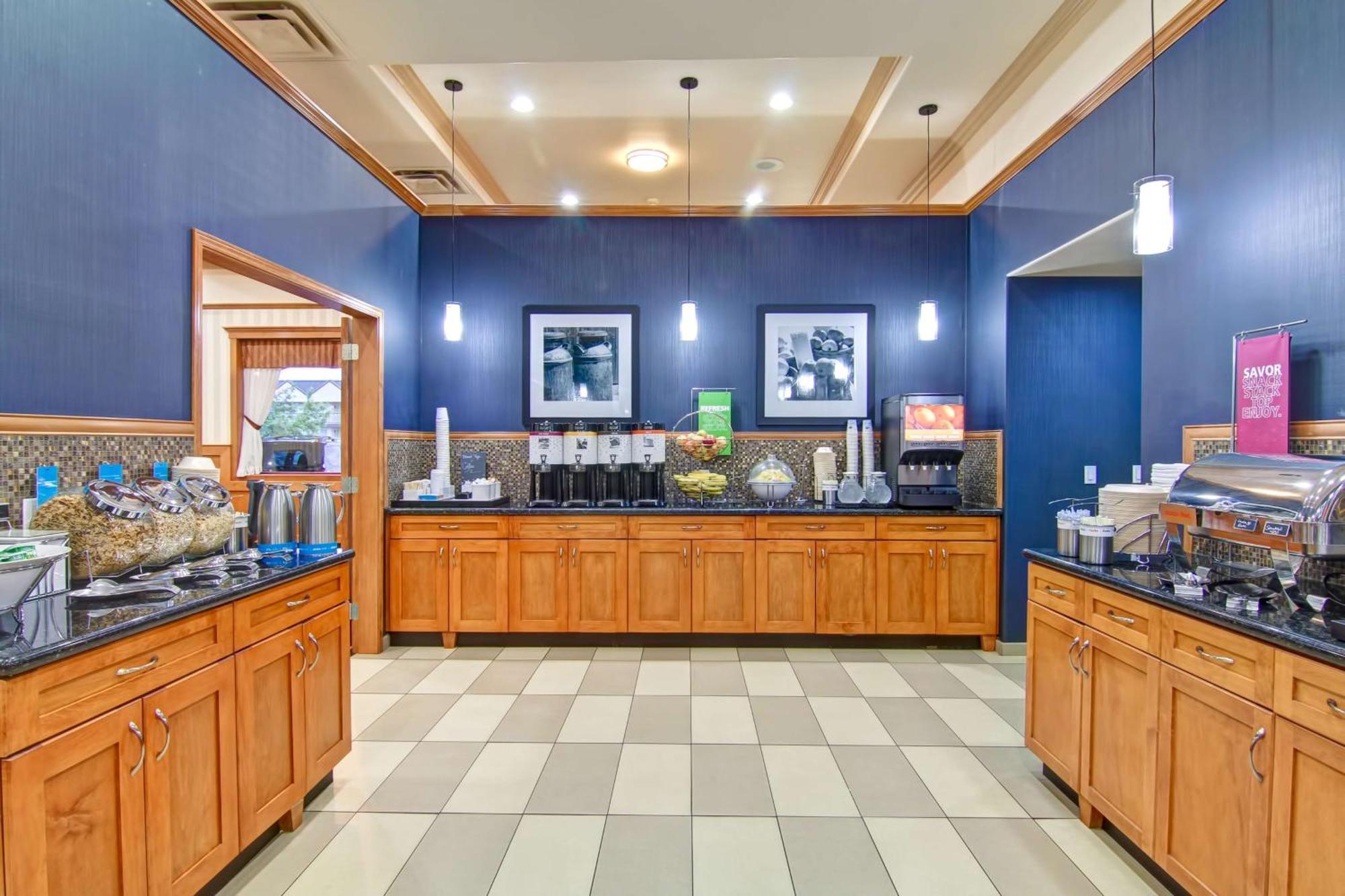 Hampton Inn By Hilton Kamloops Zewnętrze zdjęcie