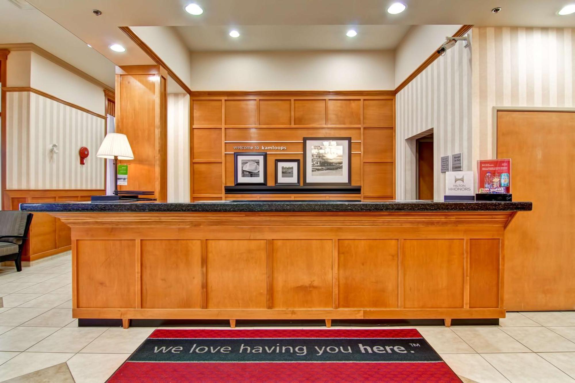 Hampton Inn By Hilton Kamloops Zewnętrze zdjęcie