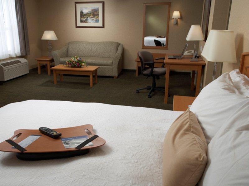Hampton Inn By Hilton Kamloops Zewnętrze zdjęcie